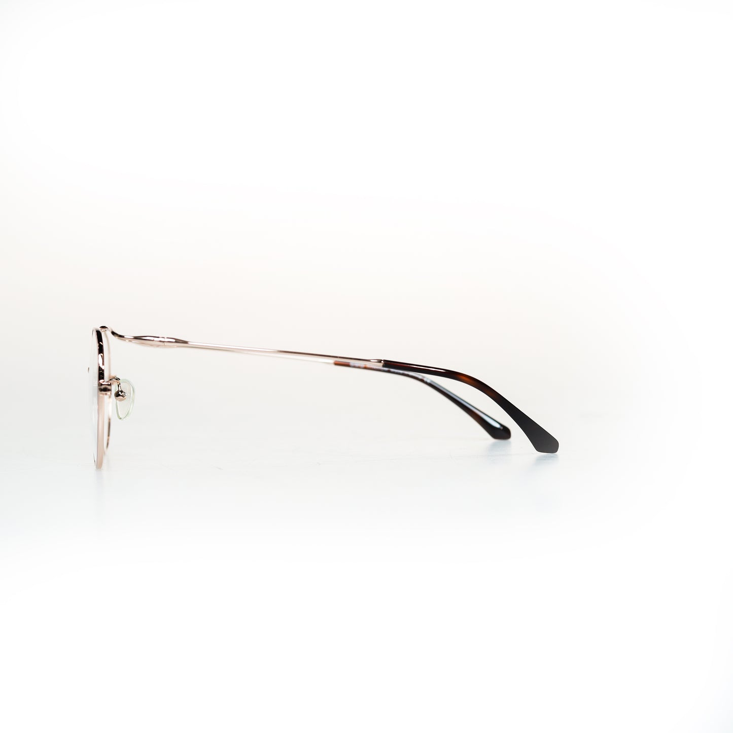 Luxury Full Frame Oval Titanium Optical Frame | GMGeyewear Coquelicot1 GO83T6005