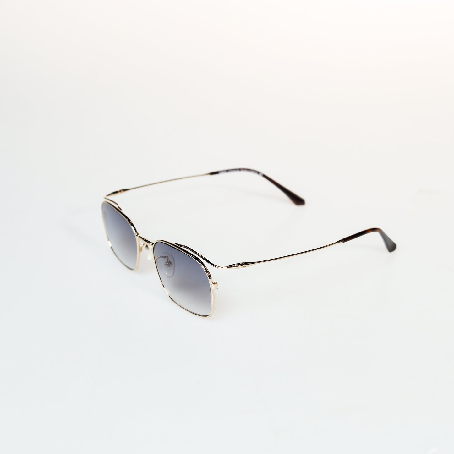 Luxury Full Frame Square Titanium Sunglasses | GMGeyewear  Tulipe1 GS83T1038