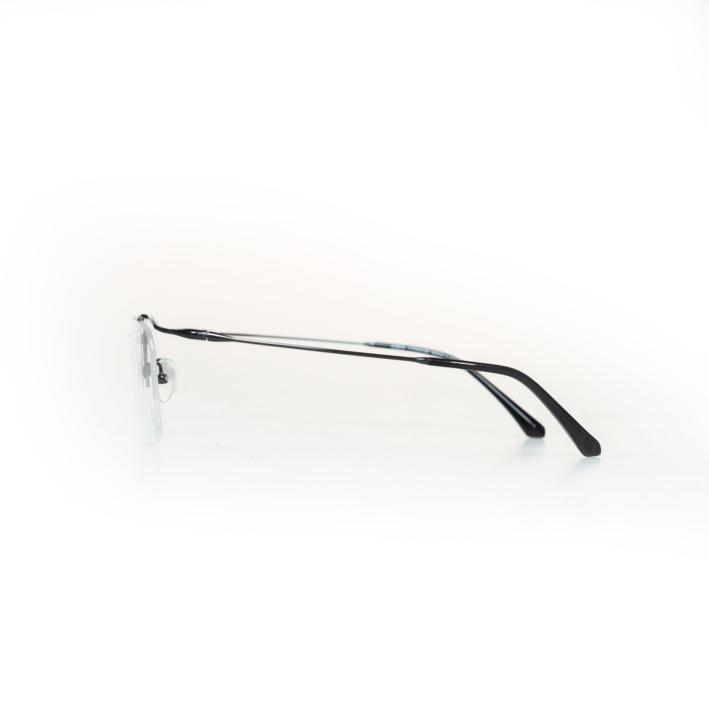 Simple Half Frame Square Titanium Optical Frame | GMGeyewear tulipe2 GO83T6014