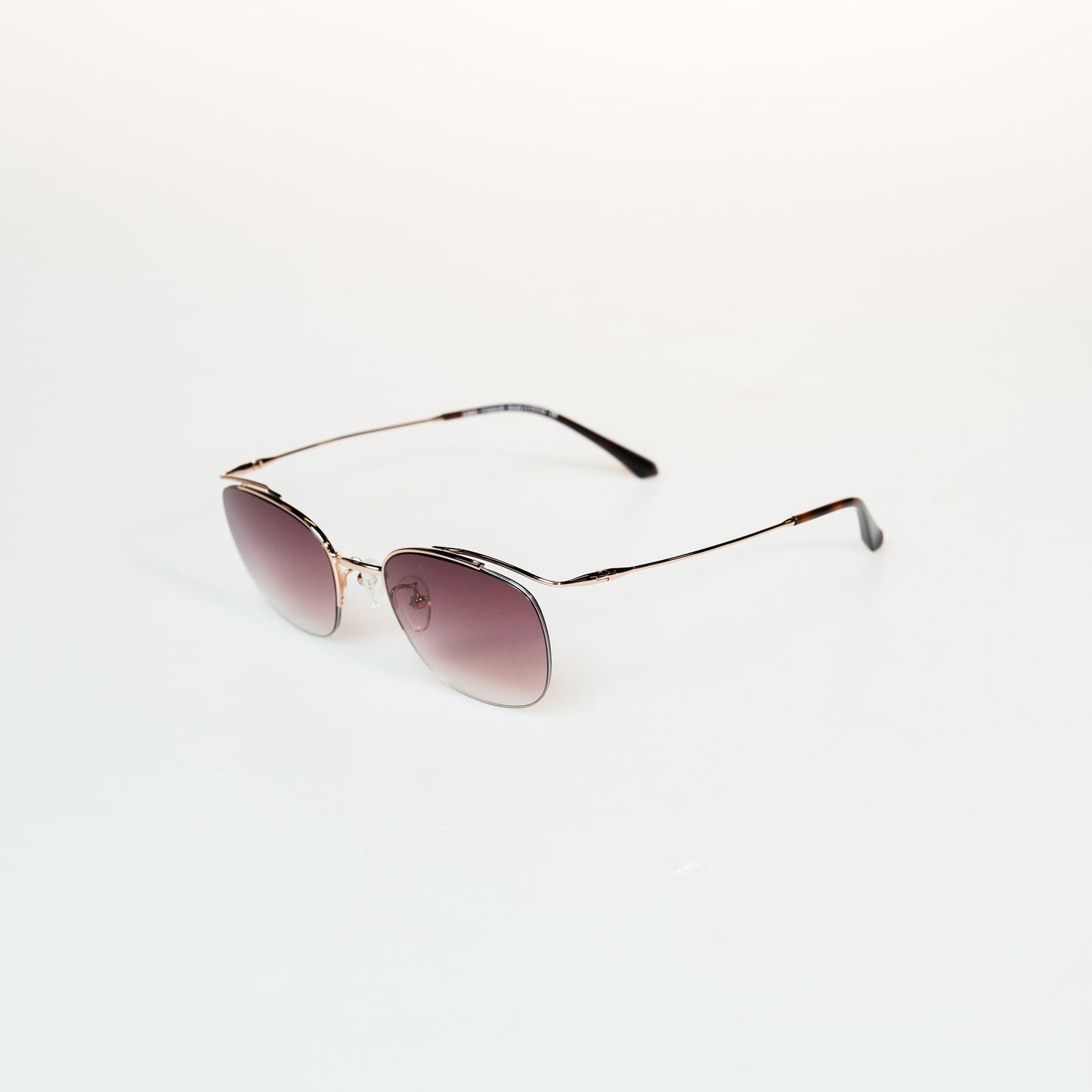 Simple Half Frame Square Titanium Sunglasses | GMGeyewear Iris 2 GS83T1035